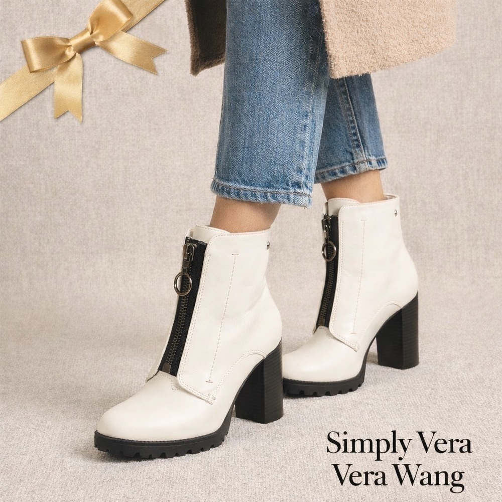 Simply Vera Vera Wang White Ankle Boots - Picture 1 of 12